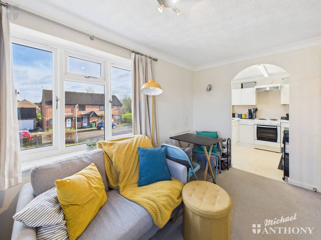 Property photo 2 of 10 Cam03852G0-Pr0477-Still008-Thumbnail-H750-70