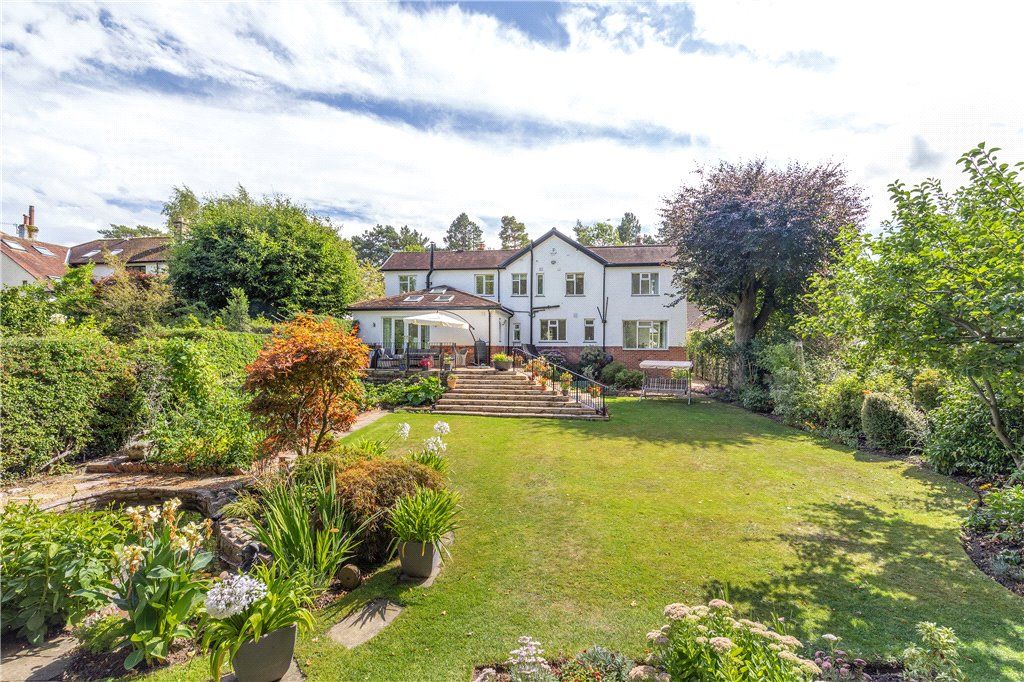 Property photo 1 of 30 Red Leigh