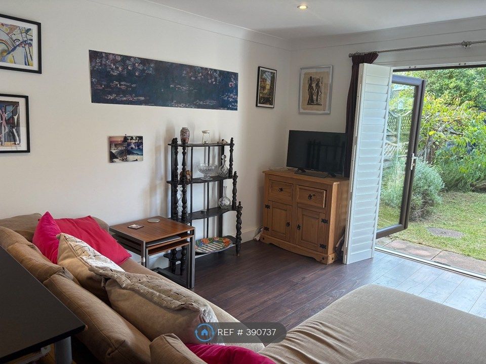 Property photo 3 of 26