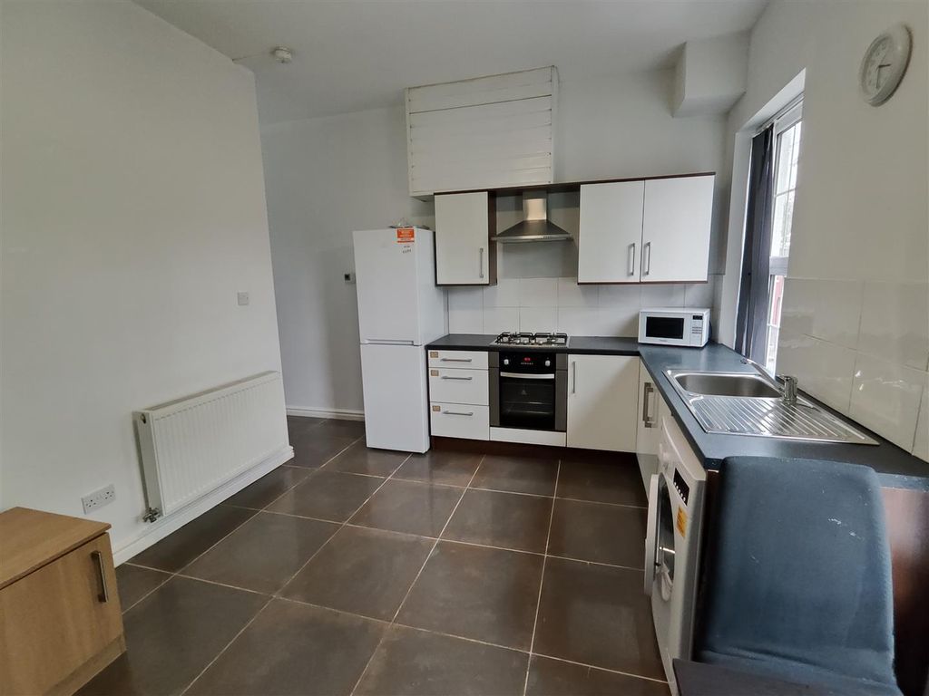 Property photo 2 of 7 Kitchen - Dinning Reverse