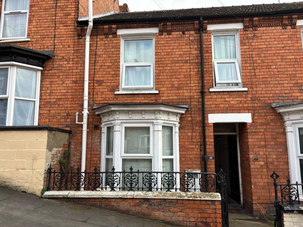 Property photo 1 of 4