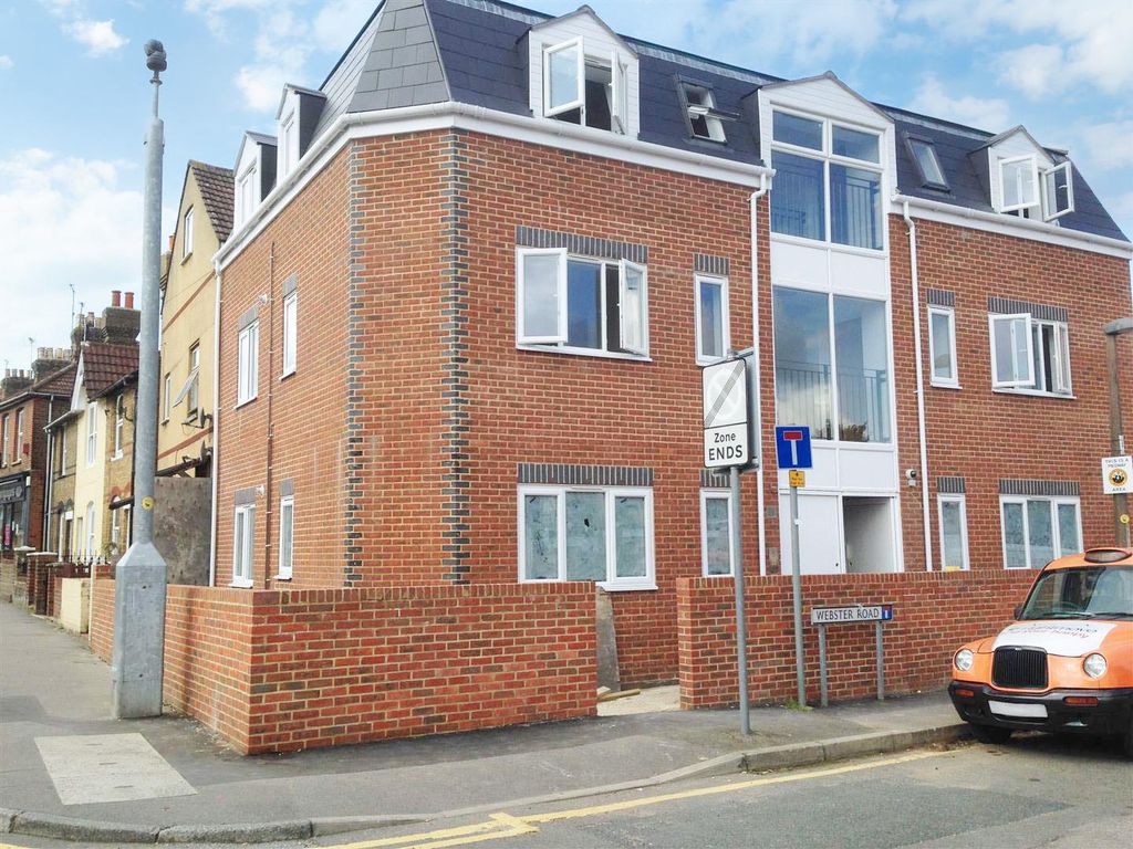 Property photo 1 of 6
