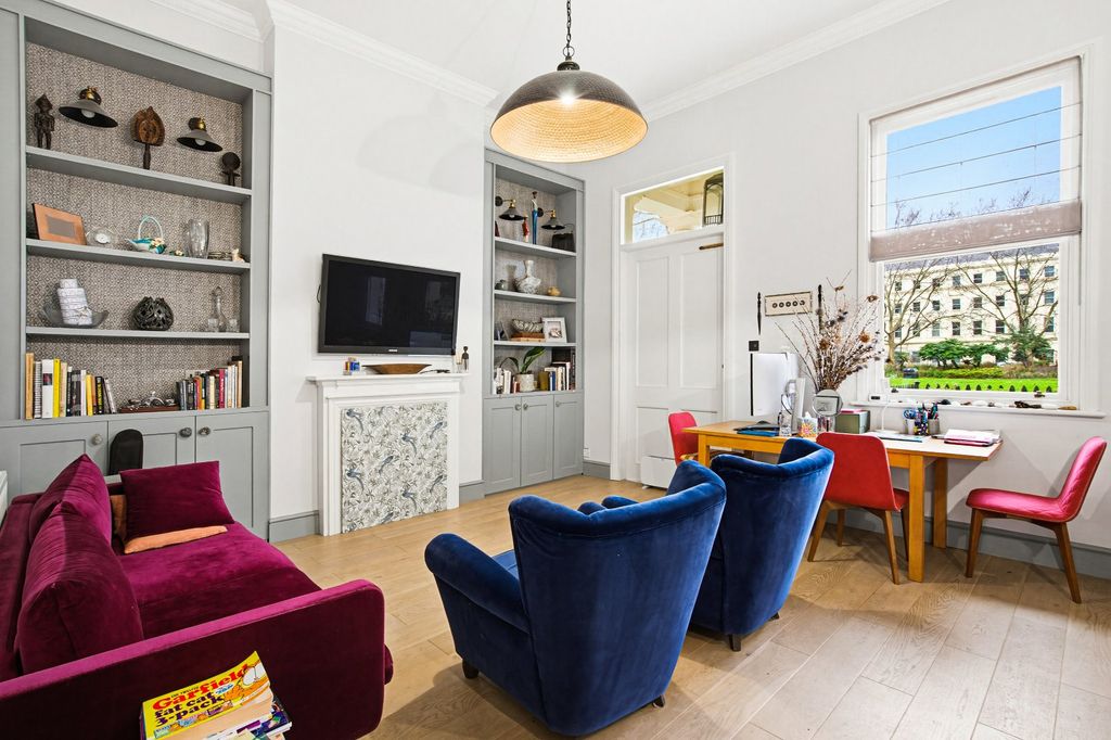 Property photo 2 of 9