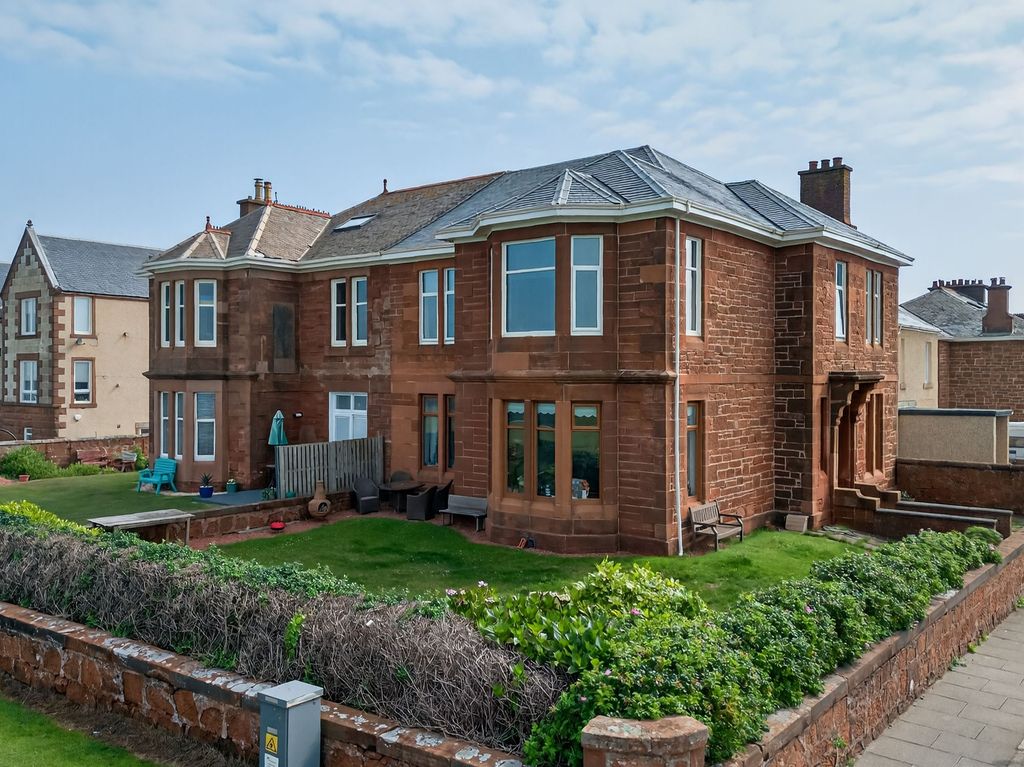 Property photo 1 of 33