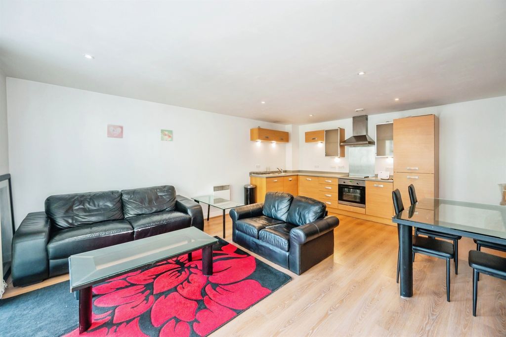 Property photo 2 of 15