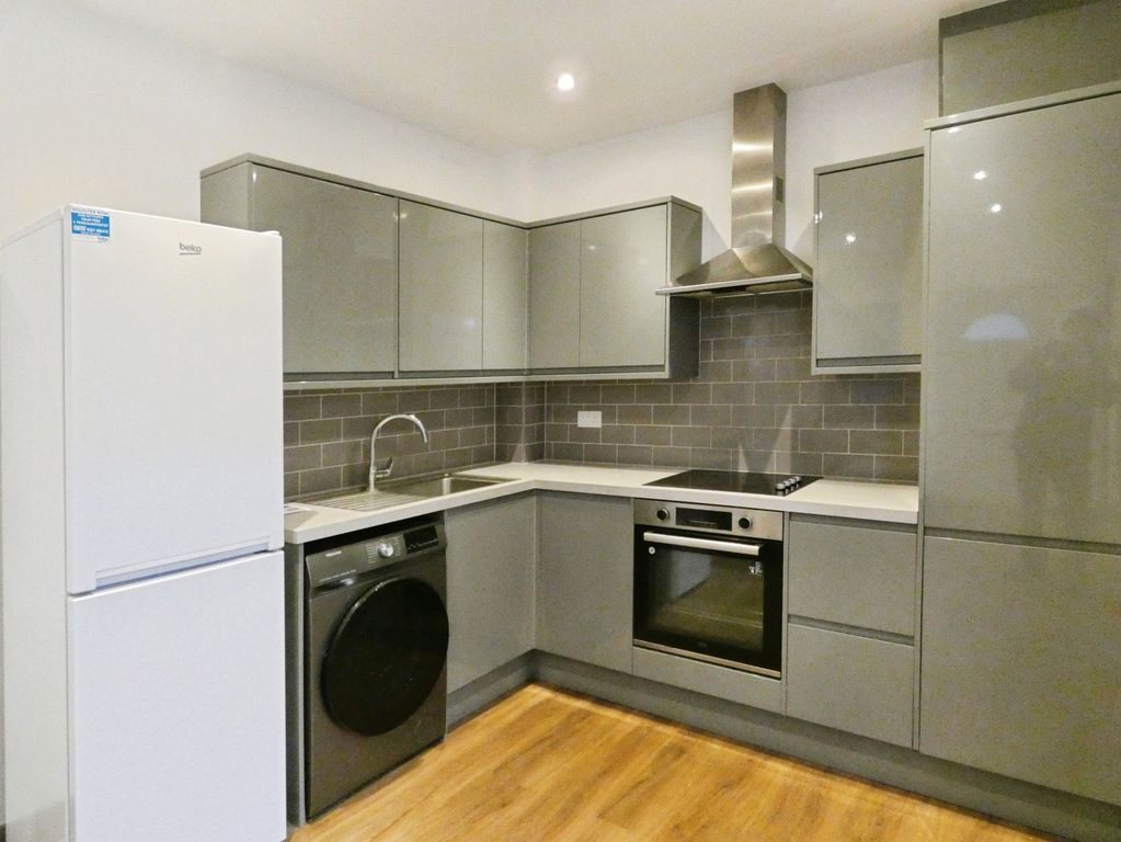 Property photo 2 of 6 Kitchen