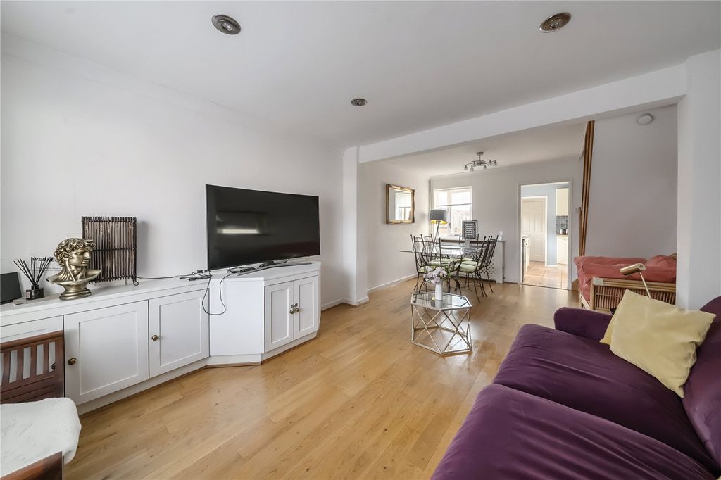 Property photo 1 of 17 Picture No. 02