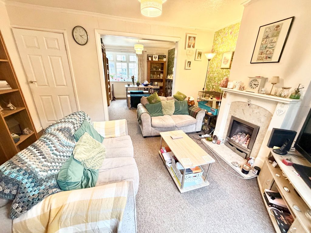 Property photo 3 of 18