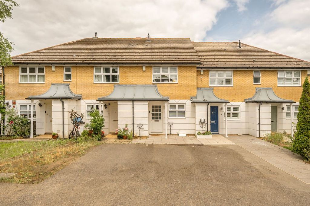 Property photo 1 of 7