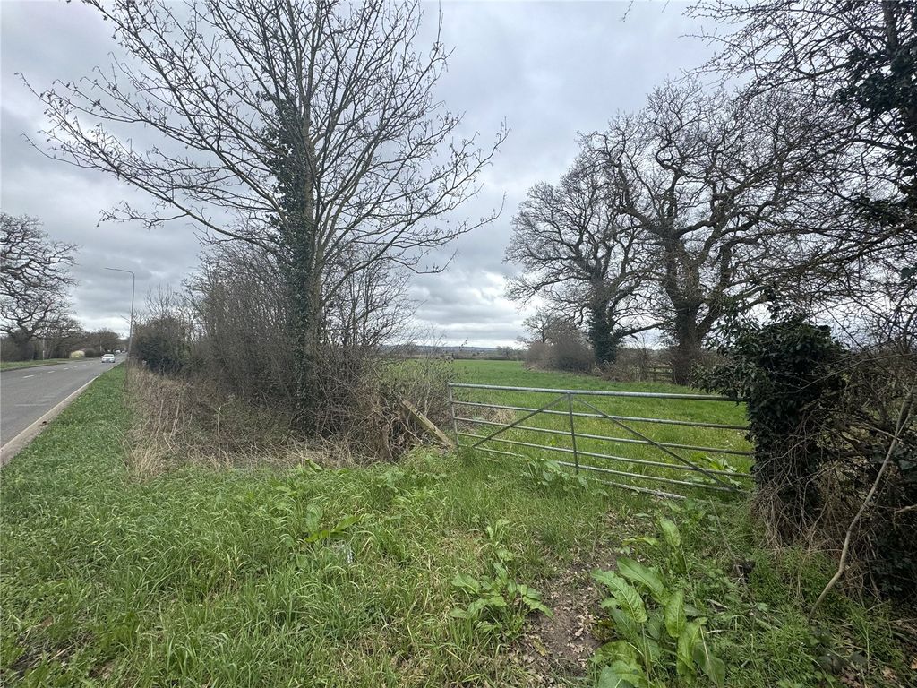 Property photo 1 of 6 Field Plot