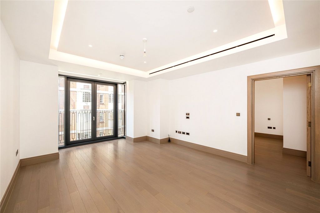 Property photo 1 of 7 Reception