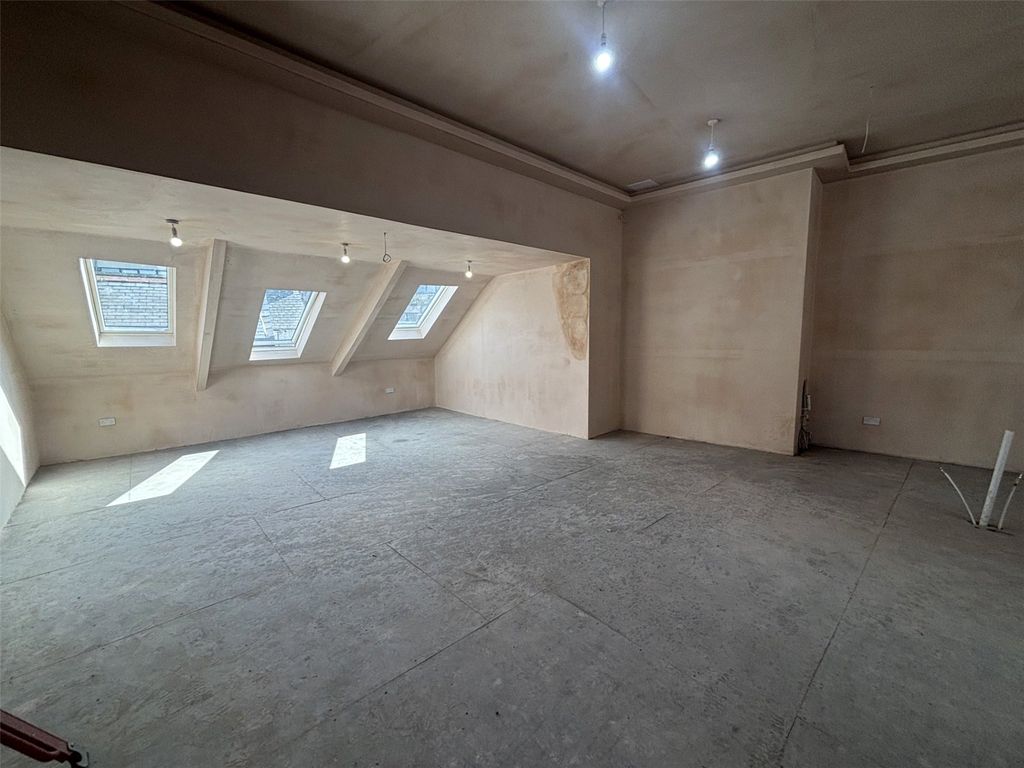 Property photo 3 of 6 Picture No. 02