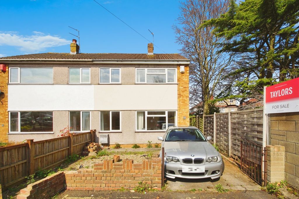 Property photo 2 of 17 Photo