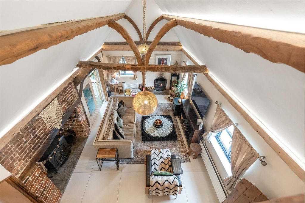 Property photo 3 of 26