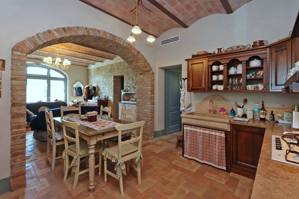 Property photo 1 of 30