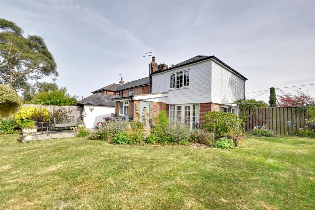 Property photo 1 of 31