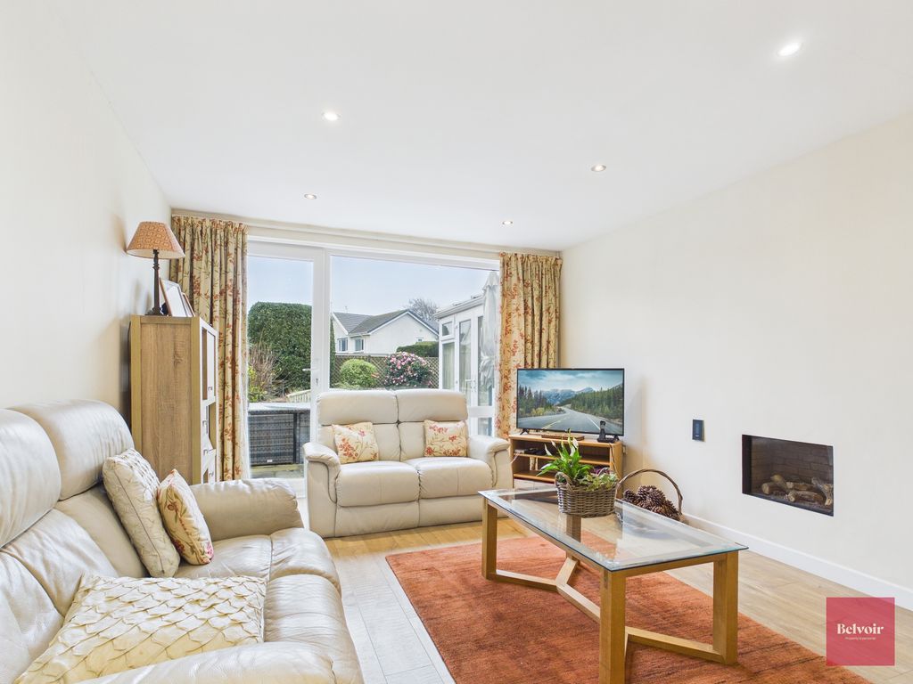 Property photo 3 of 27