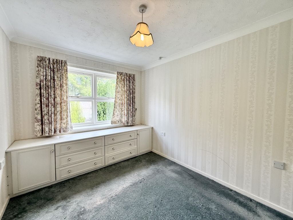 Property photo 3 of 14 Img_5938