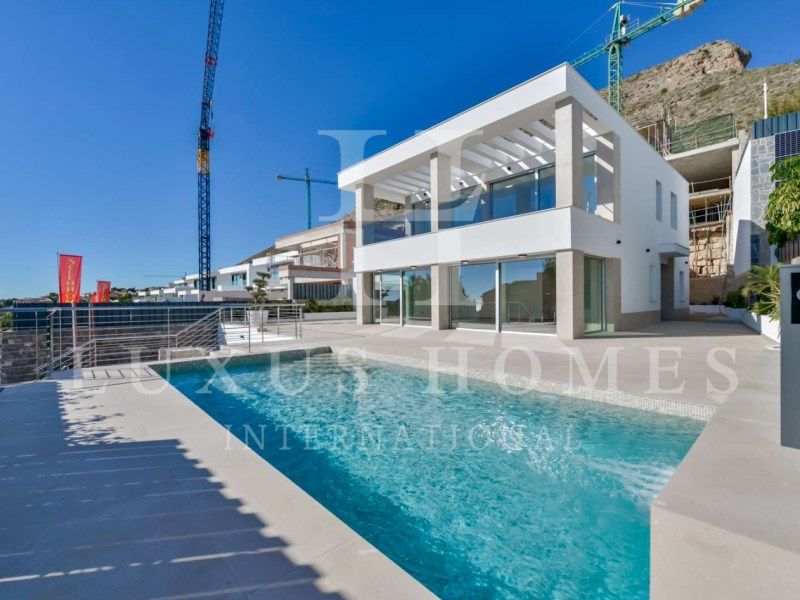 Property photo 1 of 22