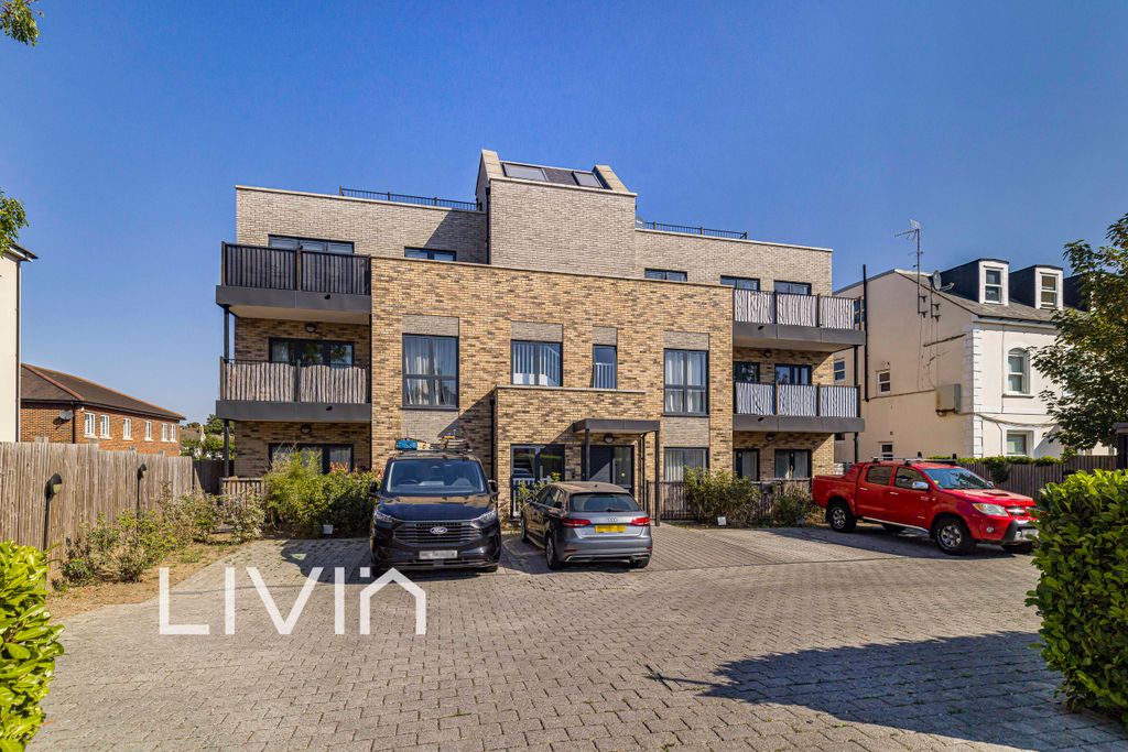 Property photo 1 of 16 120A5072