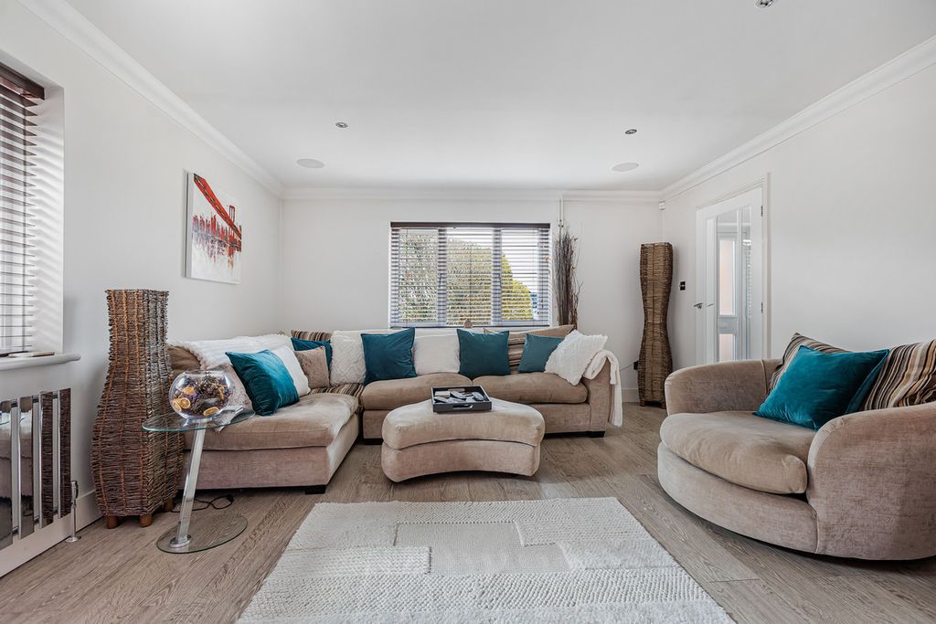Additional image 8 of 4 bed detached house for saleLoyd Road, Didcot OX11