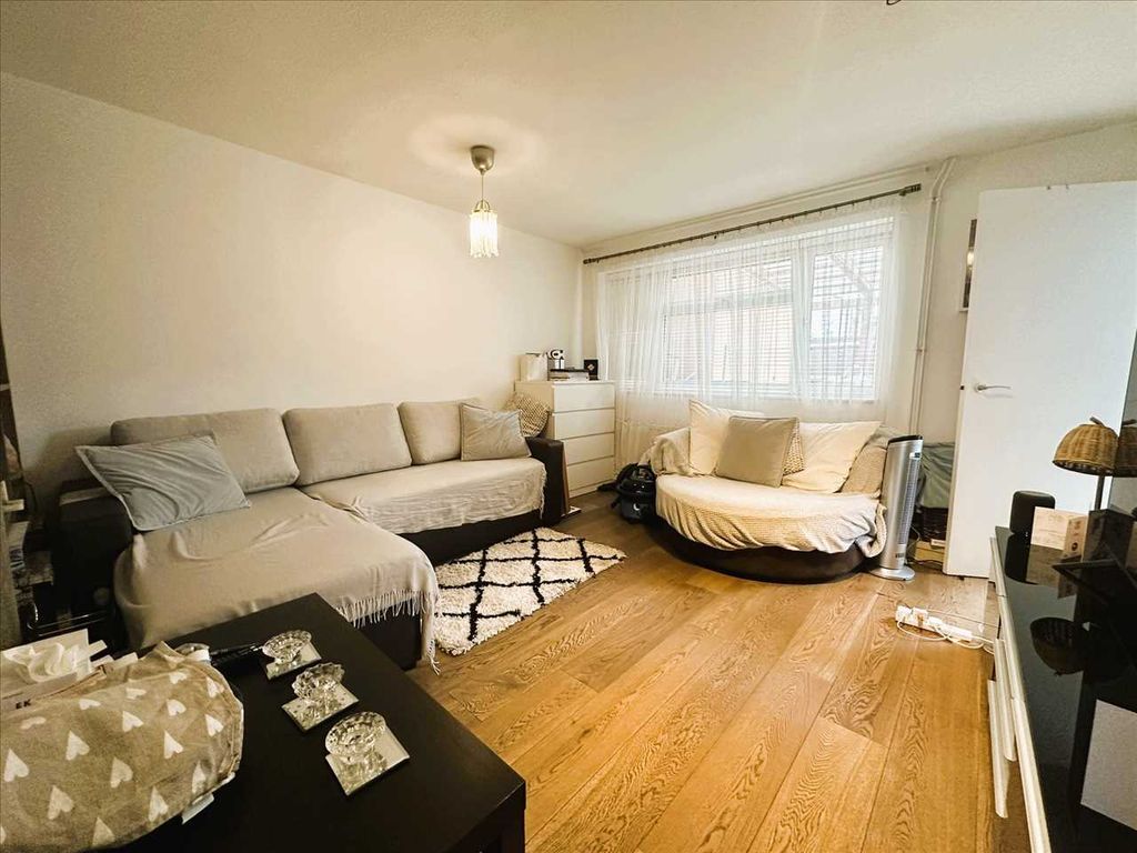 Property photo 3 of 8