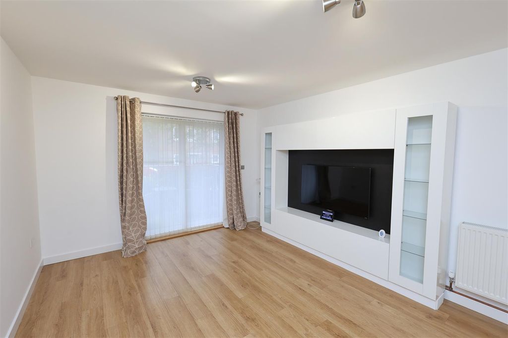 Property photo 3 of 19 Reception Room