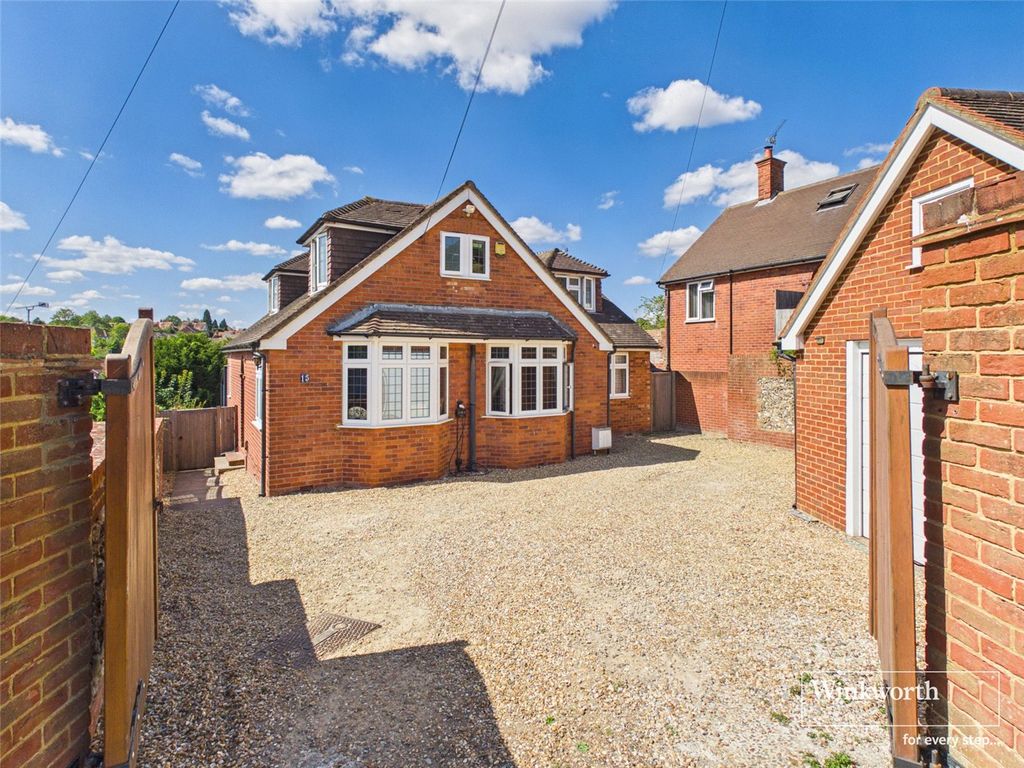 Property photo 1 of 32 Picture No. 02