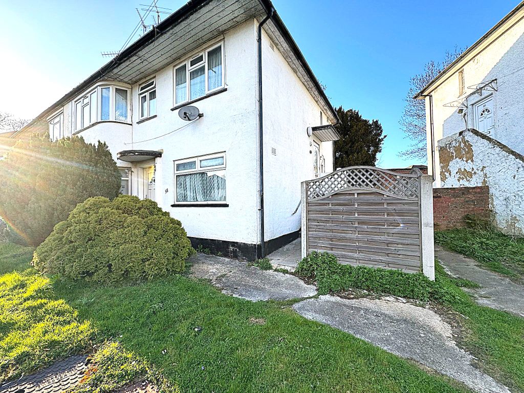 Property photo 2 of 12