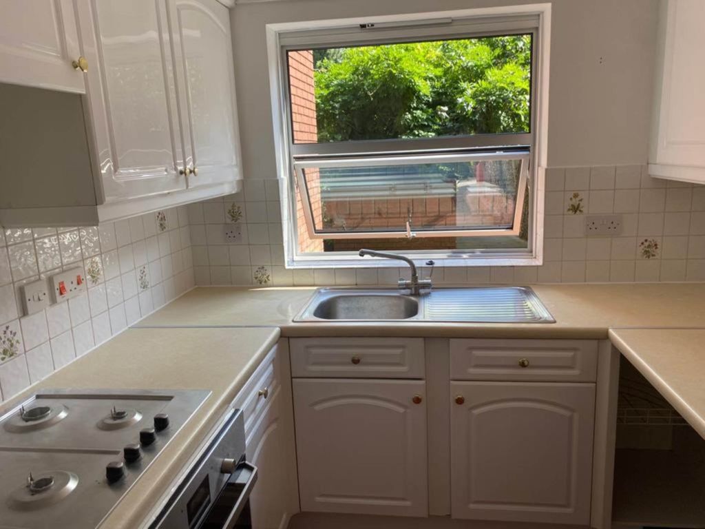 Property photo 3 of 12
