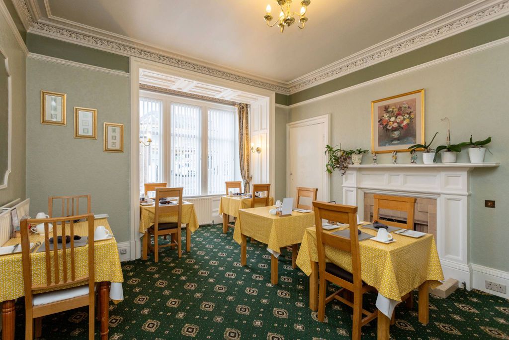 Property photo 3 of 30