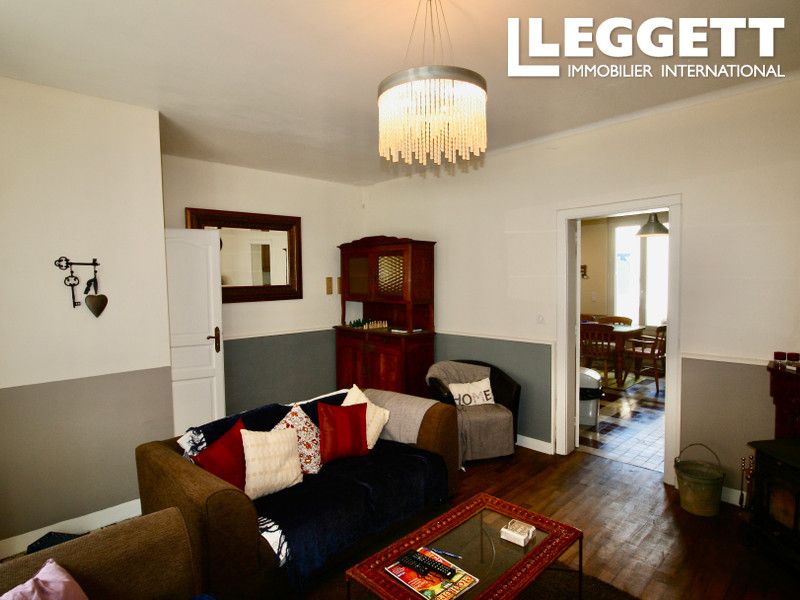 Property photo 2 of 10