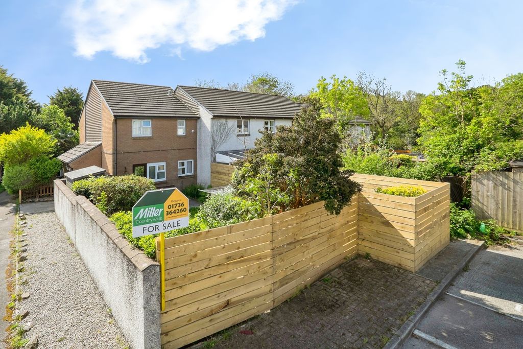 Property photo 1 of 13 Heabrook Parc
