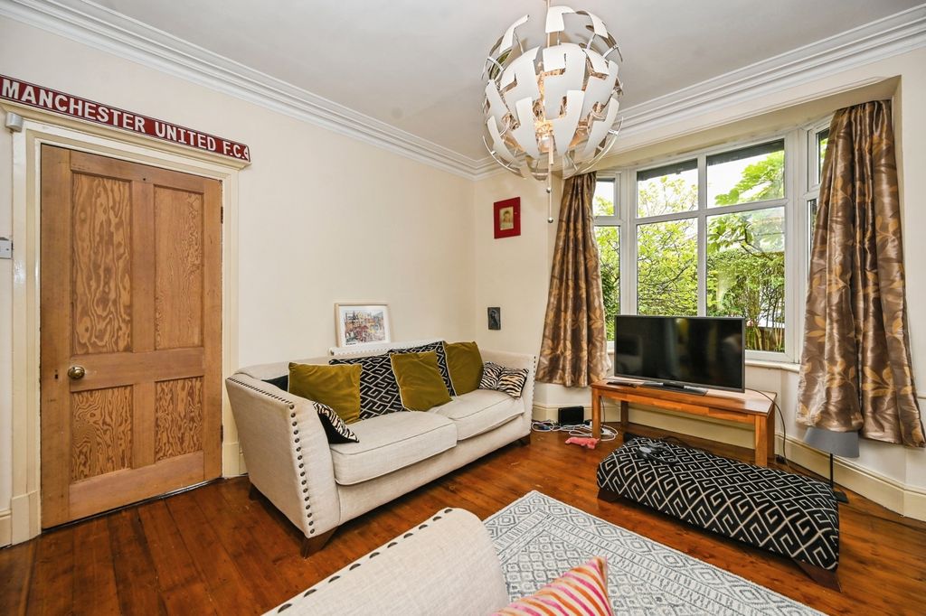 Property photo 3 of 23 Pbox-Img.Jpg