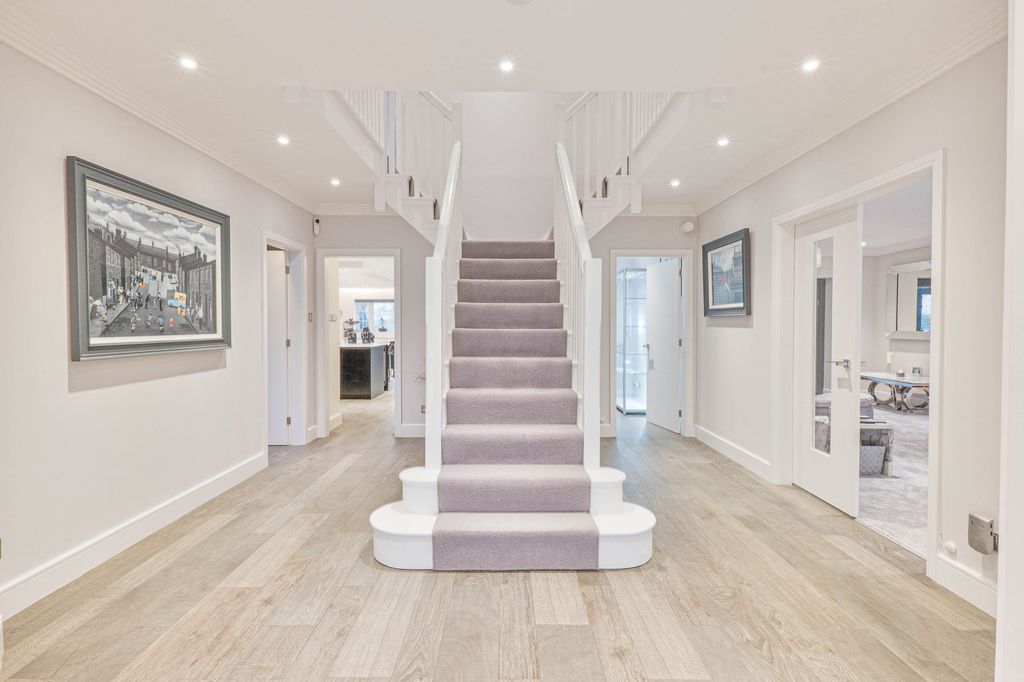 Property photo 3 of 46 Reception Hall