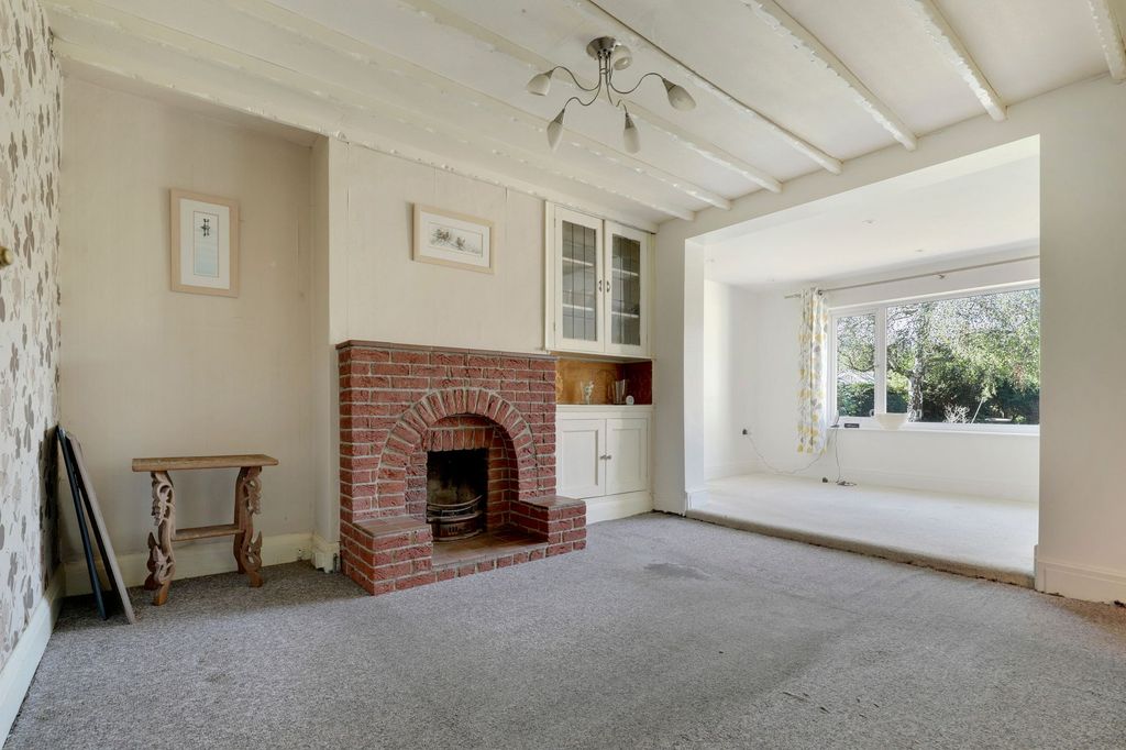 Property photo 3 of 23