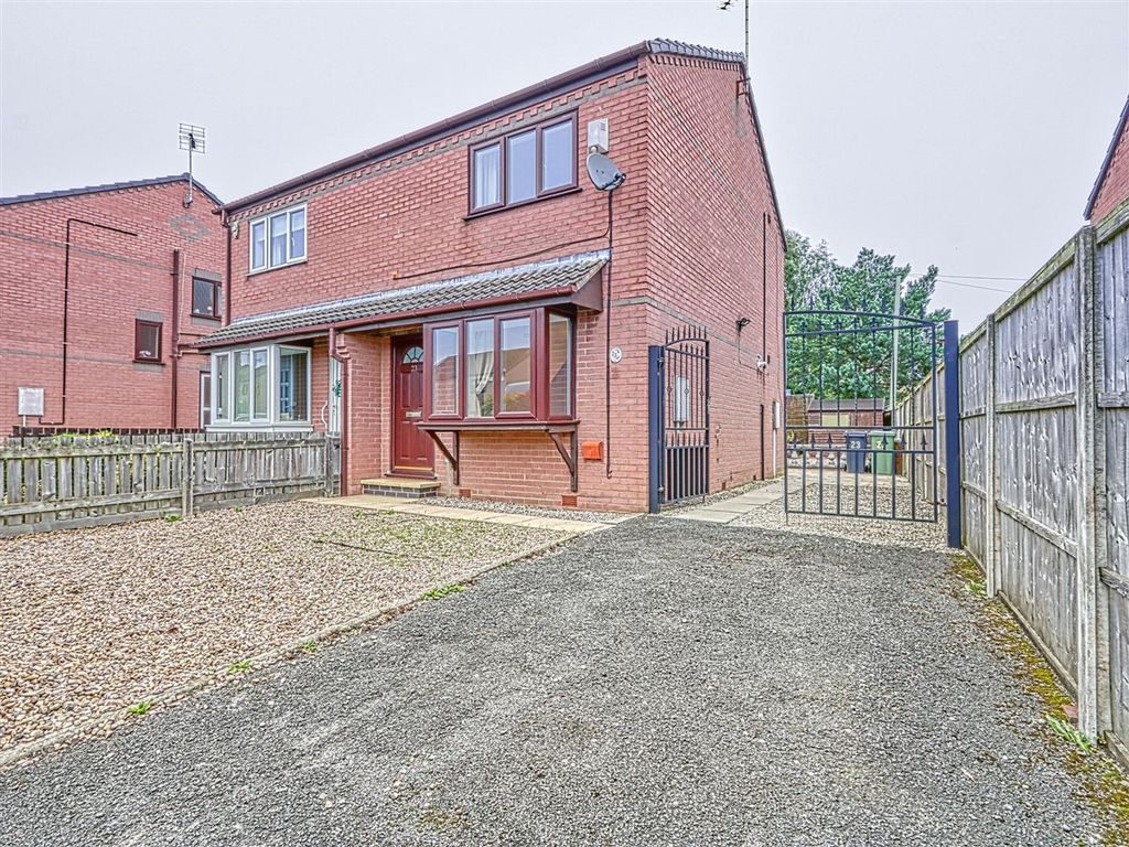 Property photo 1 of 11 Front