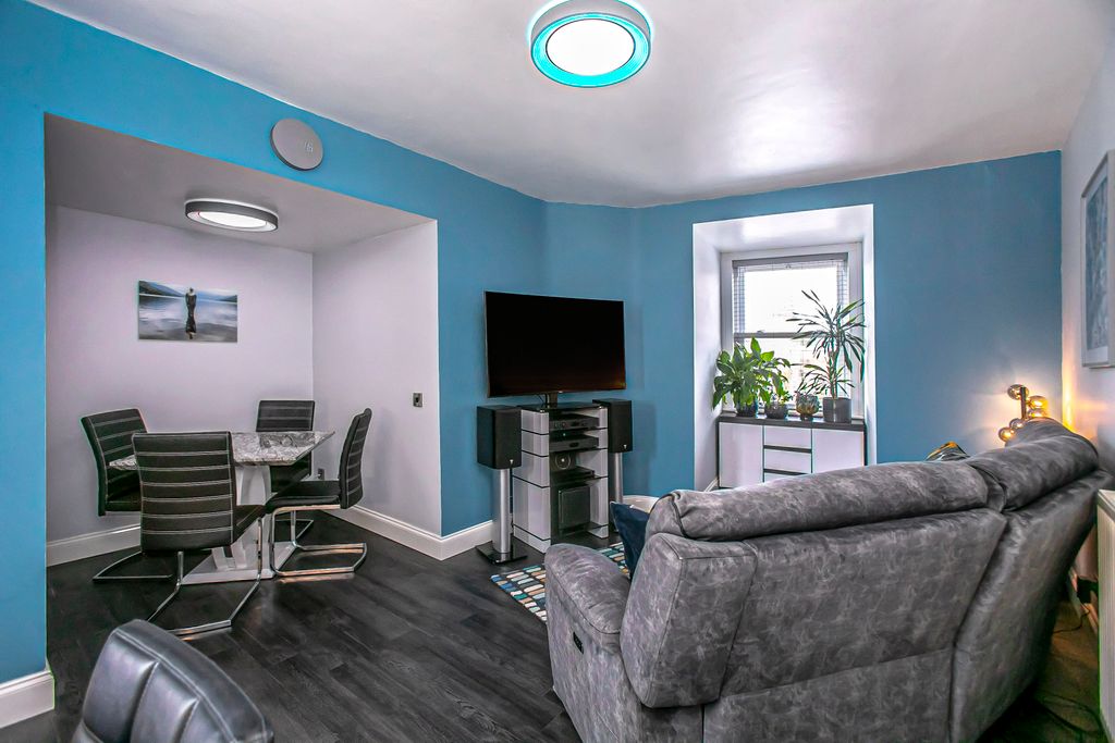 Property photo 3 of 31 Property Image 3