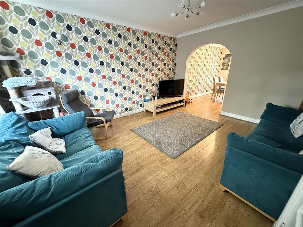 Property photo 2 of 18 Img_4232.Jpg