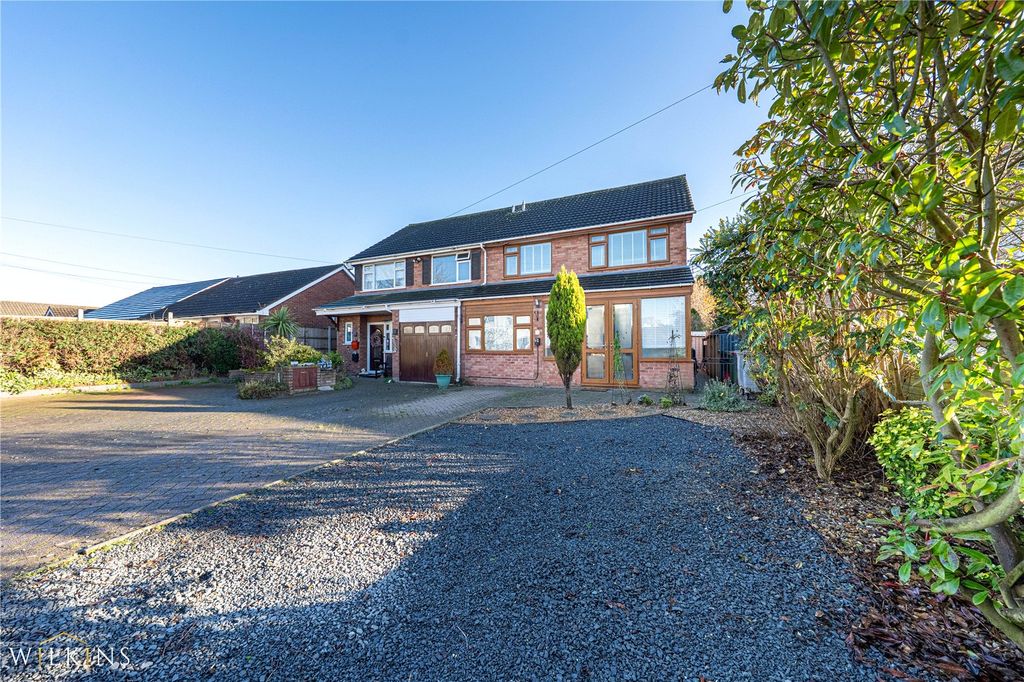 Property photo 1 of 37 Picture No. 32