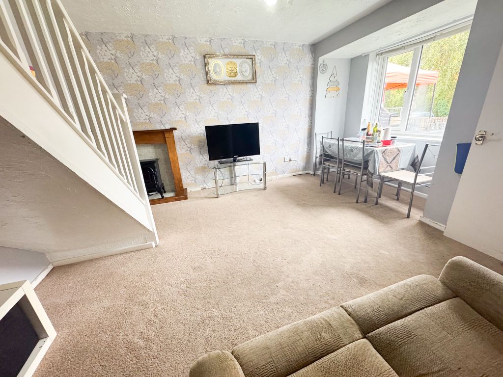 Property photo 2 of 8 Img_8042