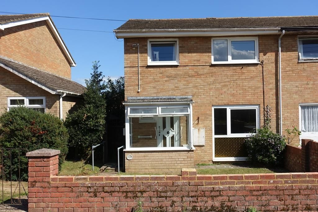 Property photo 1 of 34 3 Bedroom Semi-Detached