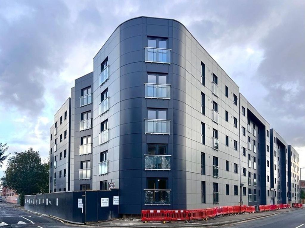 Property photo 3 of 31 External Building