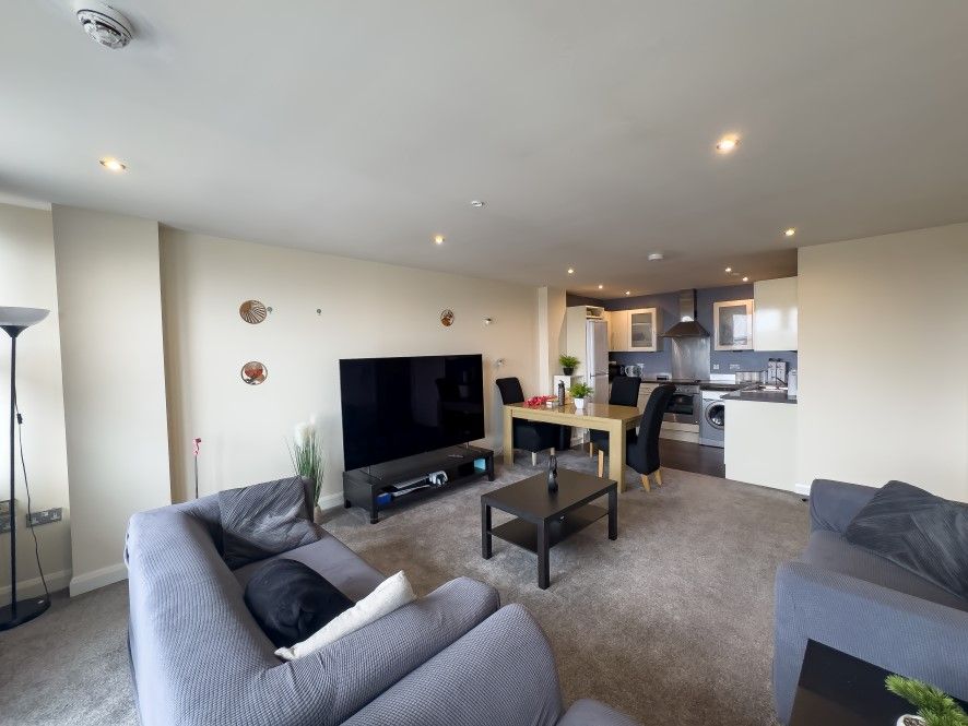 Property photo 3 of 13