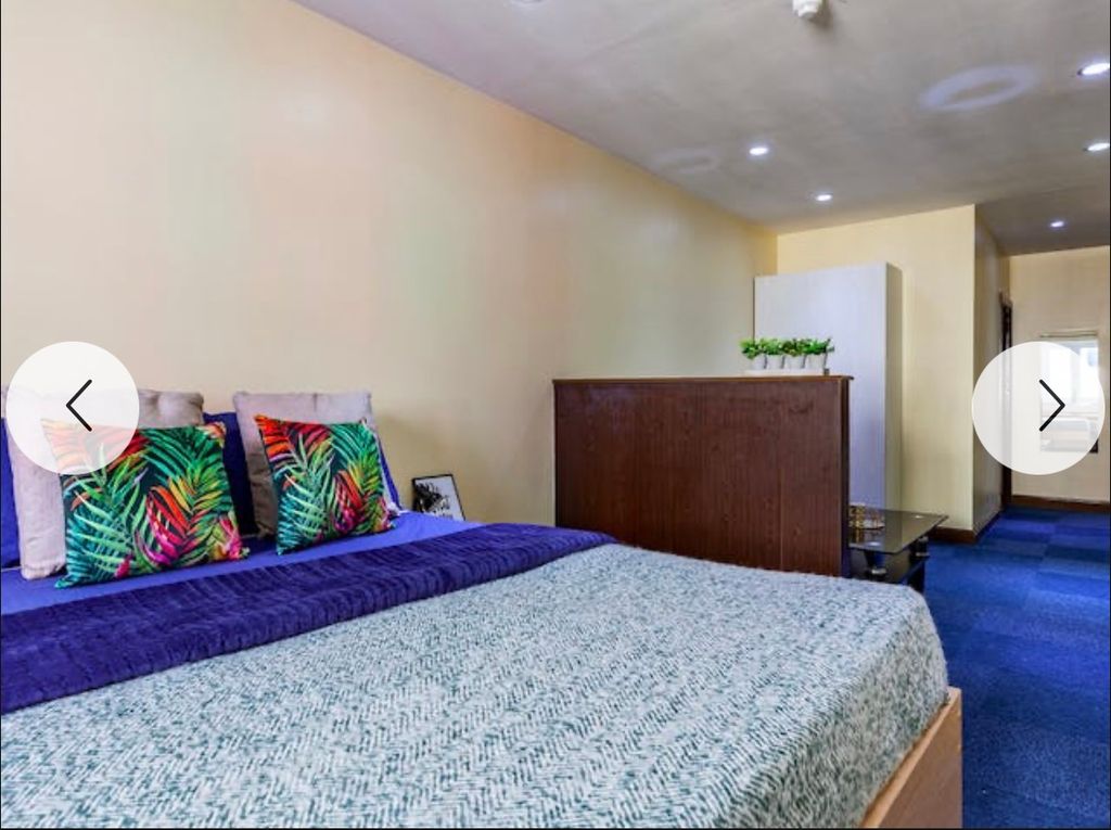 Property photo 1 of 2