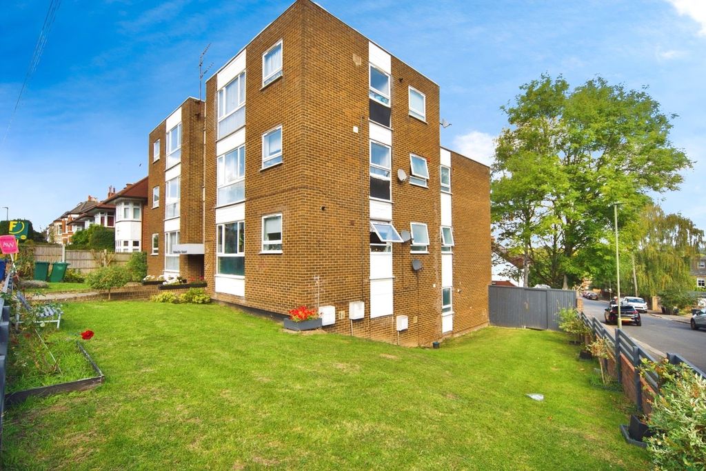 Property photo 1 of 17 Exterior