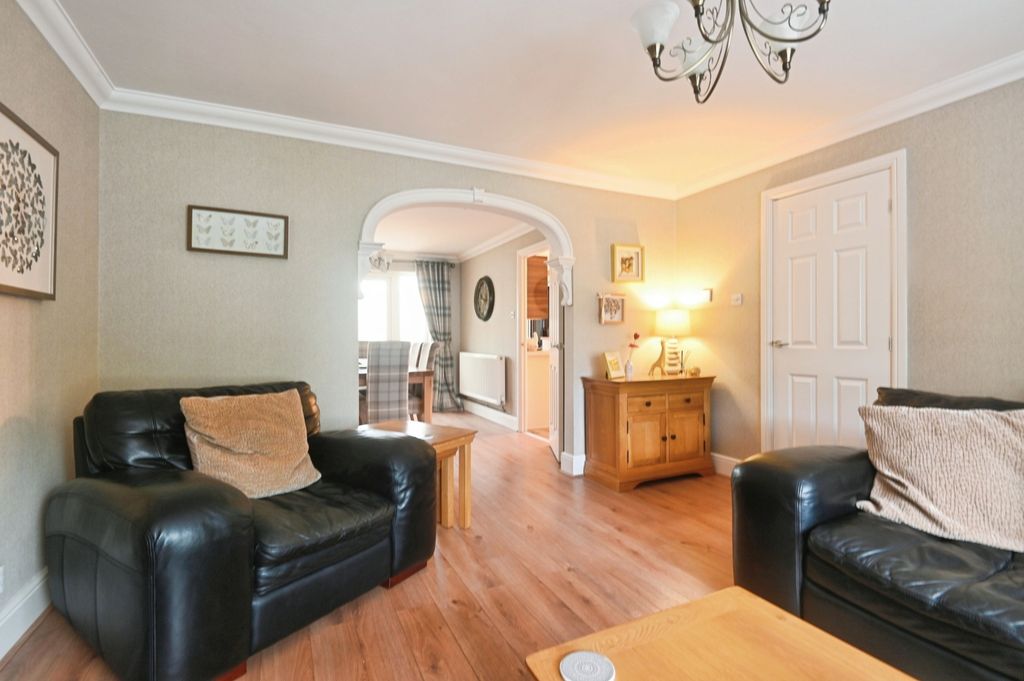 Property photo 3 of 17 Image 2