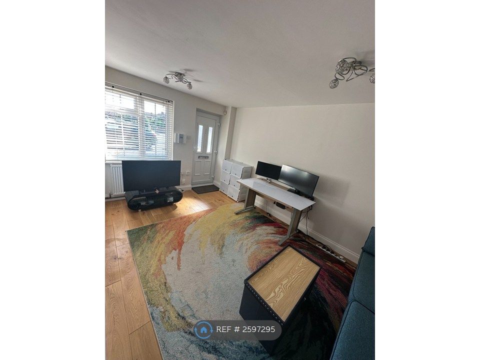 Property photo 2 of 7