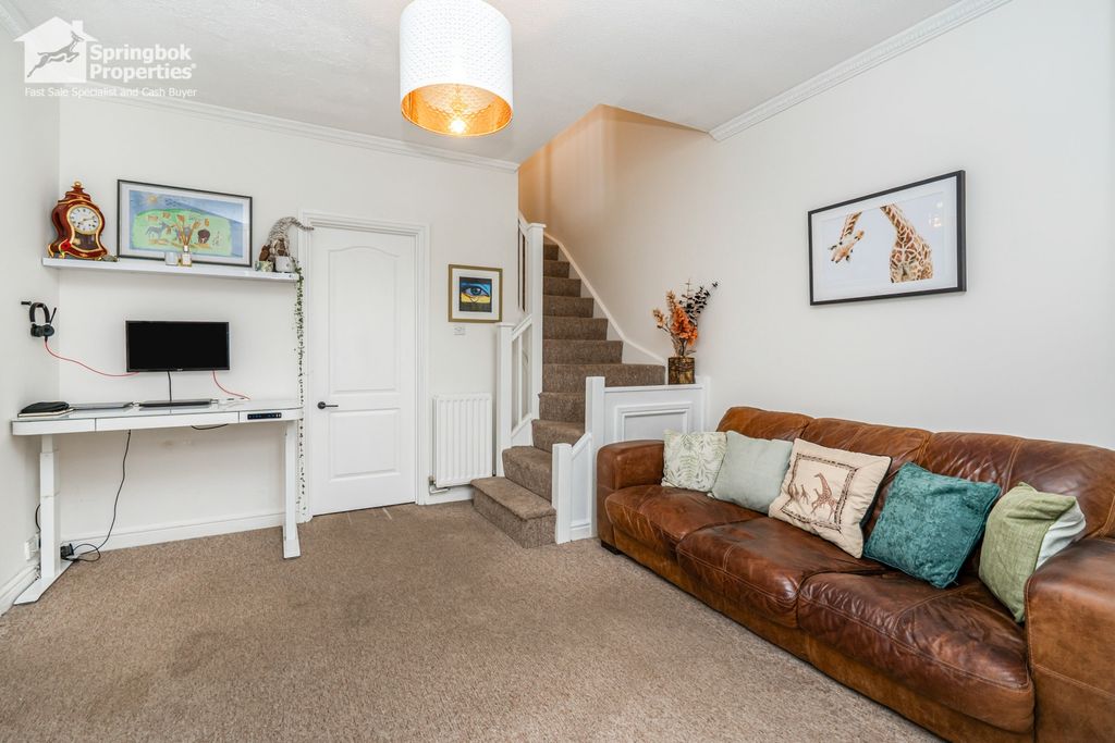 Property photo 3 of 10 Image 2