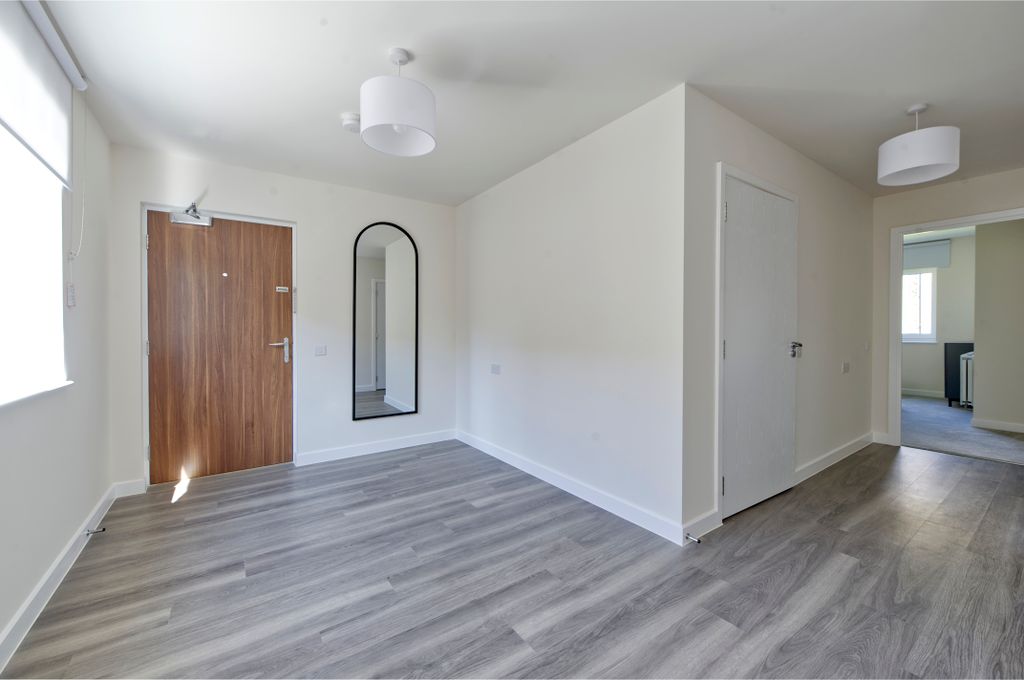 Property photo 1 of 16 Flat 6 Iris Hse-4392
